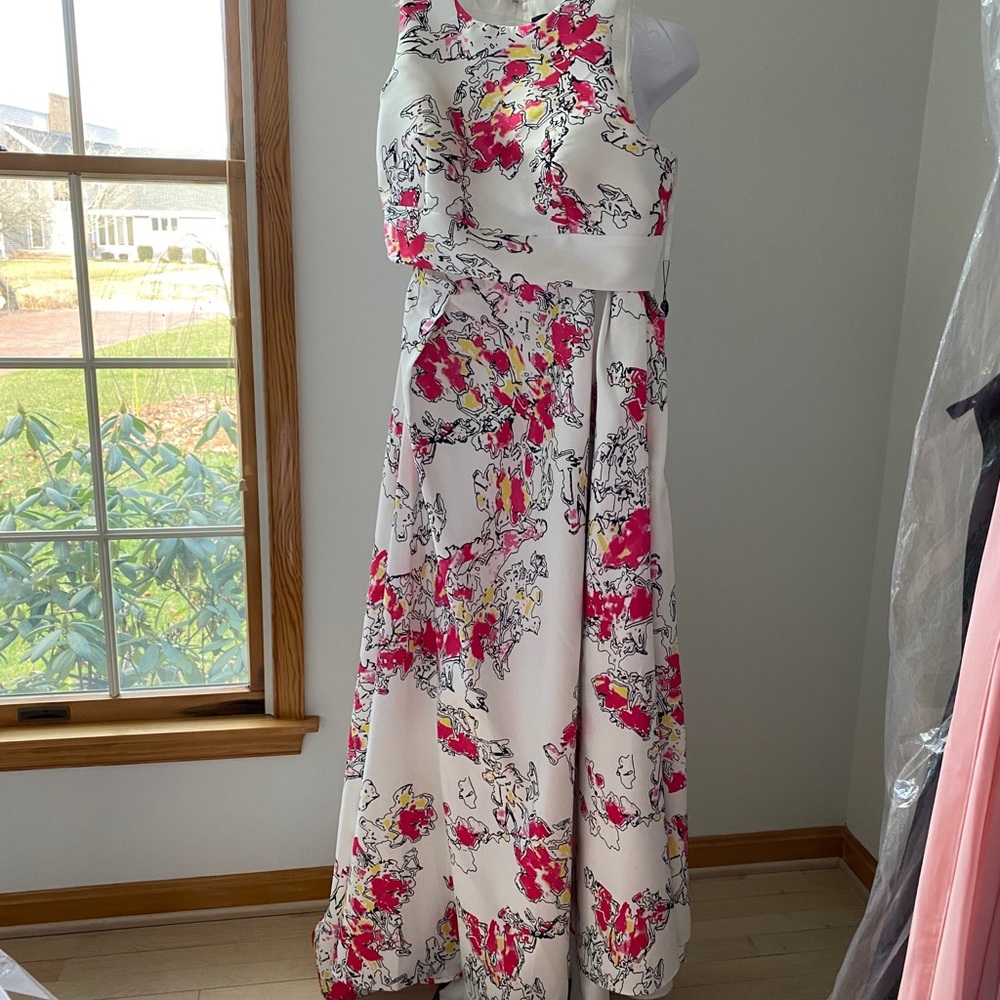 New Clarisse 2-piece Printed Formal Gown-size 16